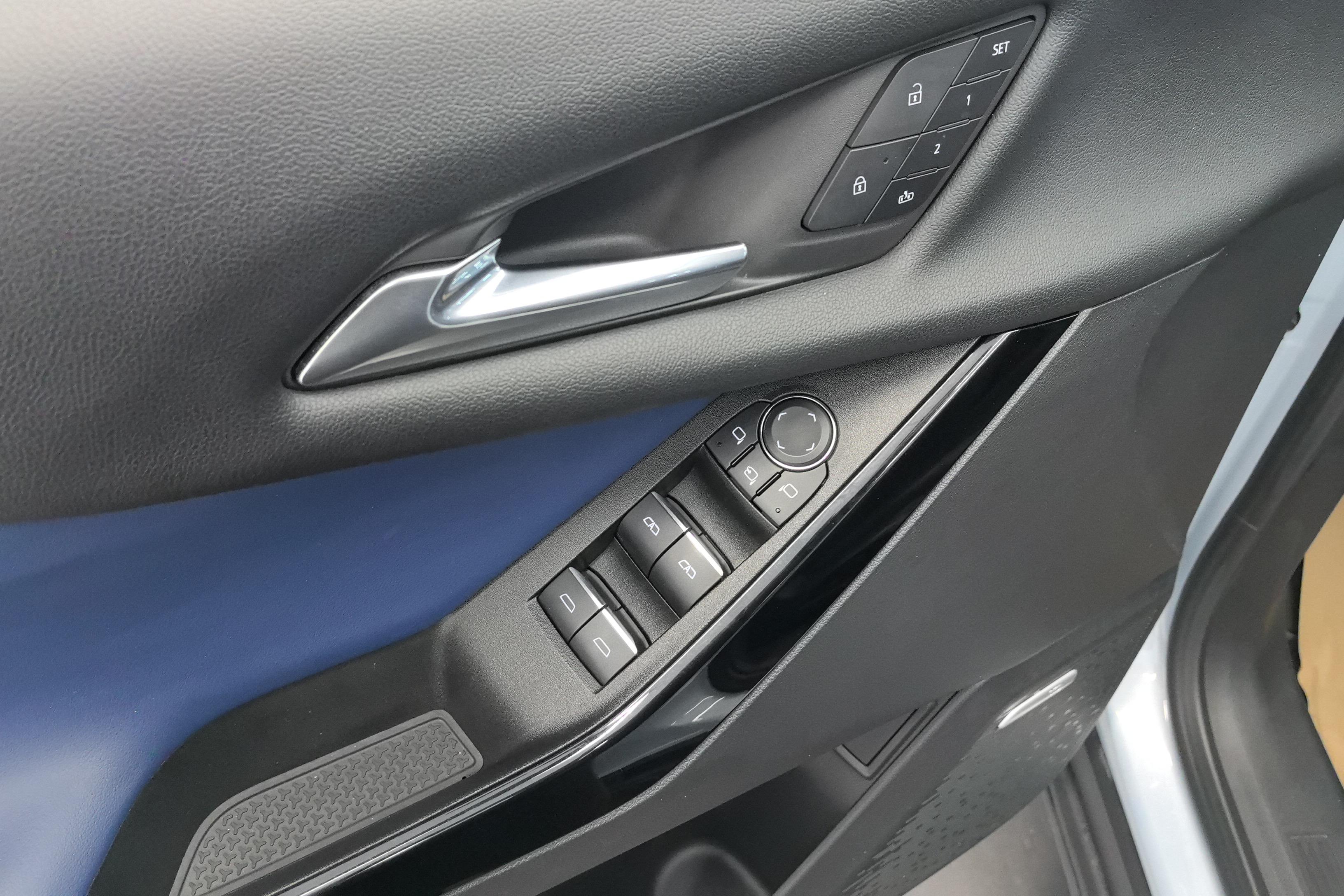 Chevrolet Equinox Plus 2024 #22 Chevrolet Equinox Plus 2024 car image #22