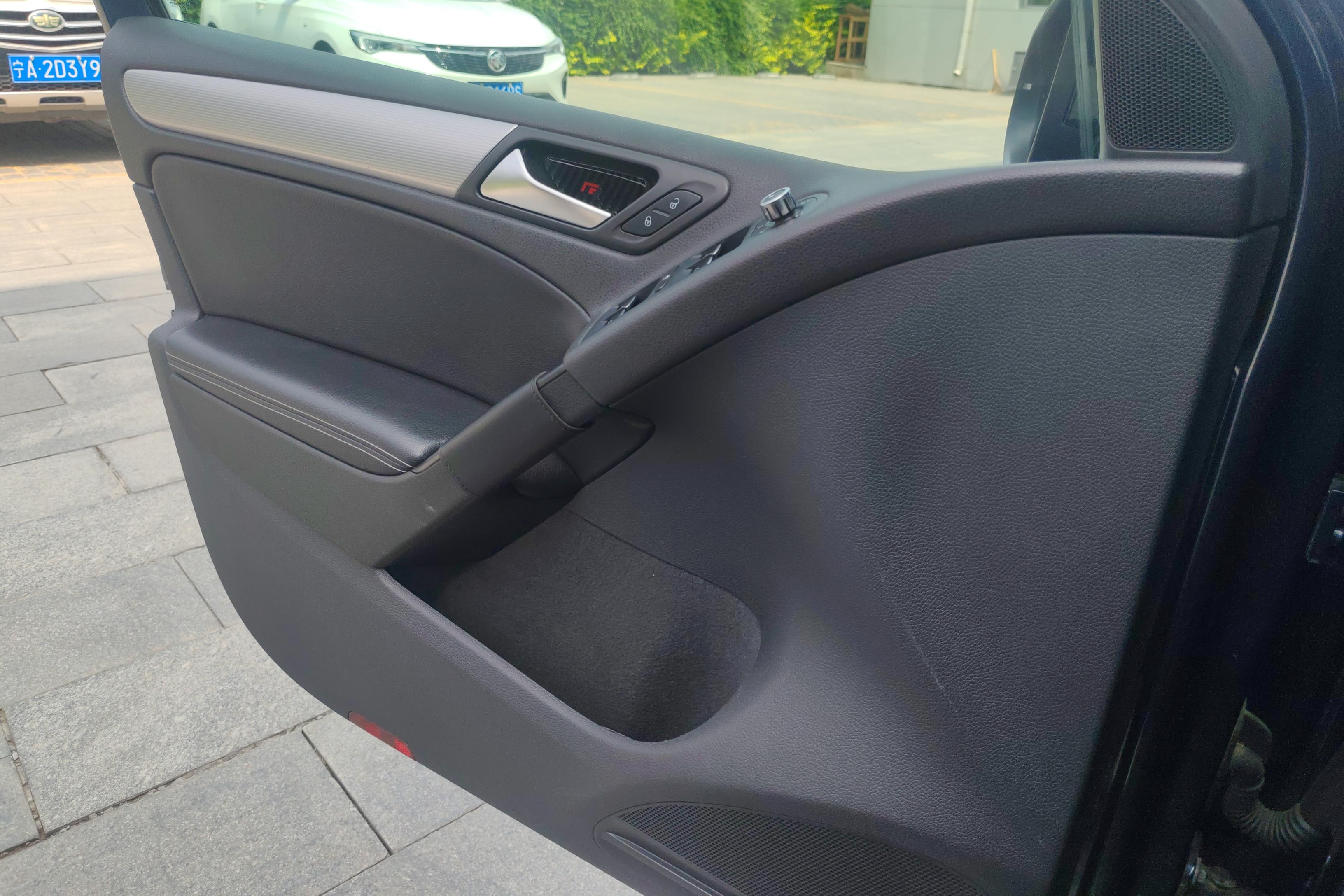 Volkswagen Gol 2011 car image #22