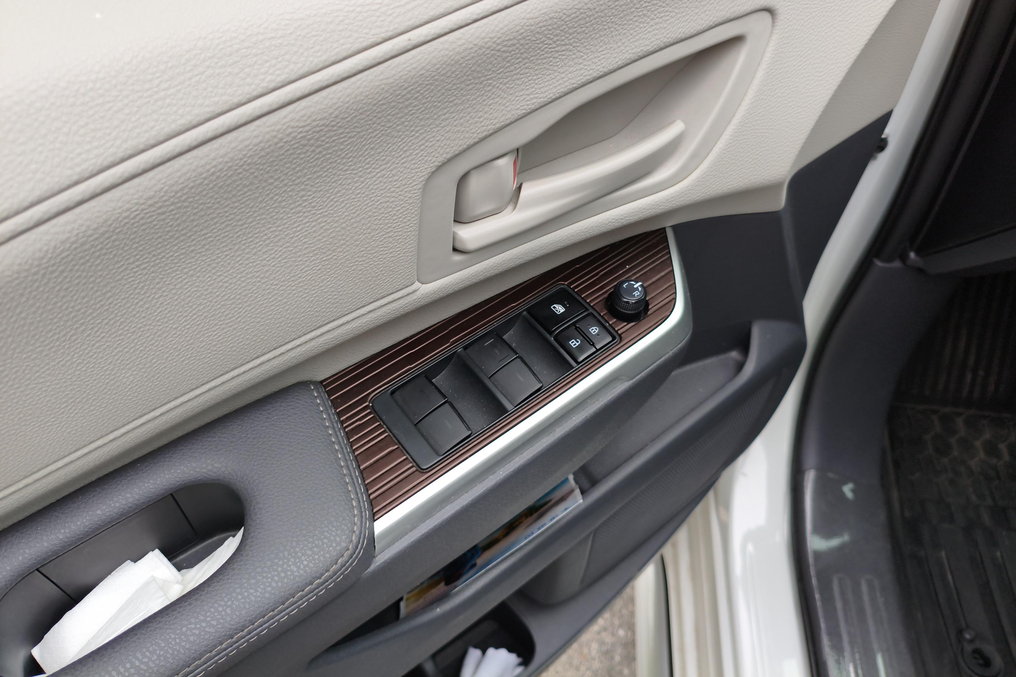 Toyota Granvia 2024 car image #22