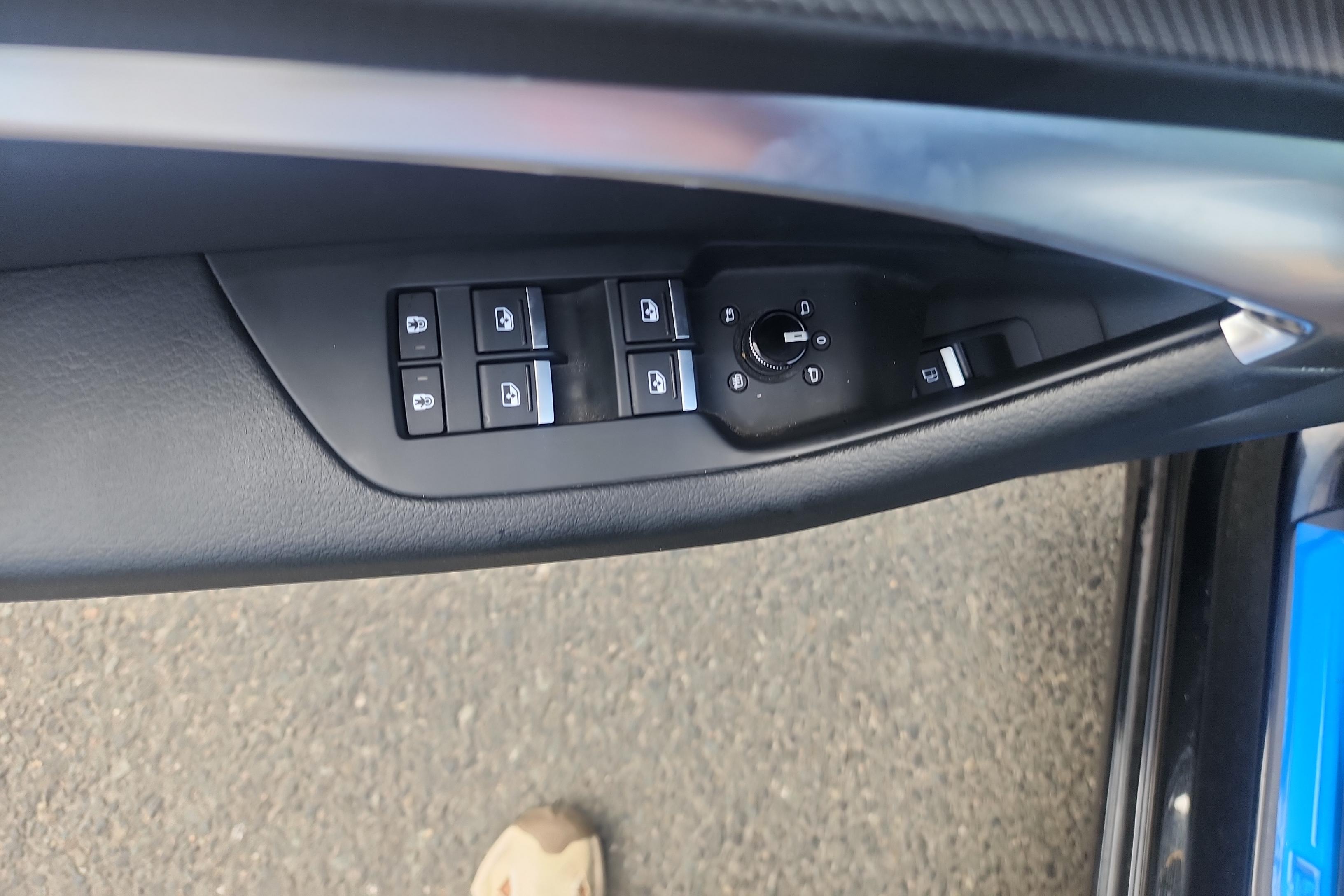 Audi A6L New Energy 2020 car image #22