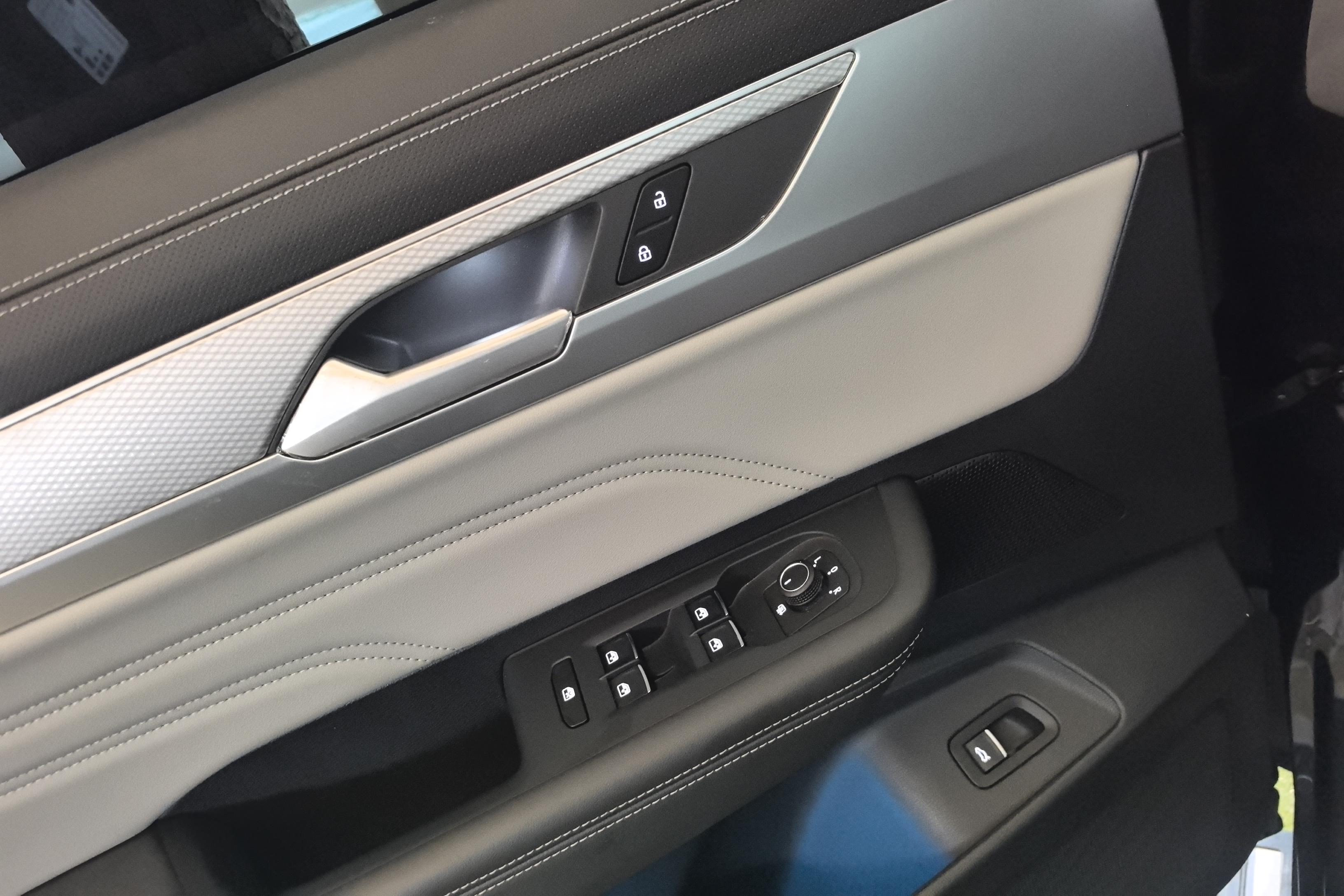 Volkswagen Tavendor 2023 #22 Volkswagen Tavendor 2023 car image #22