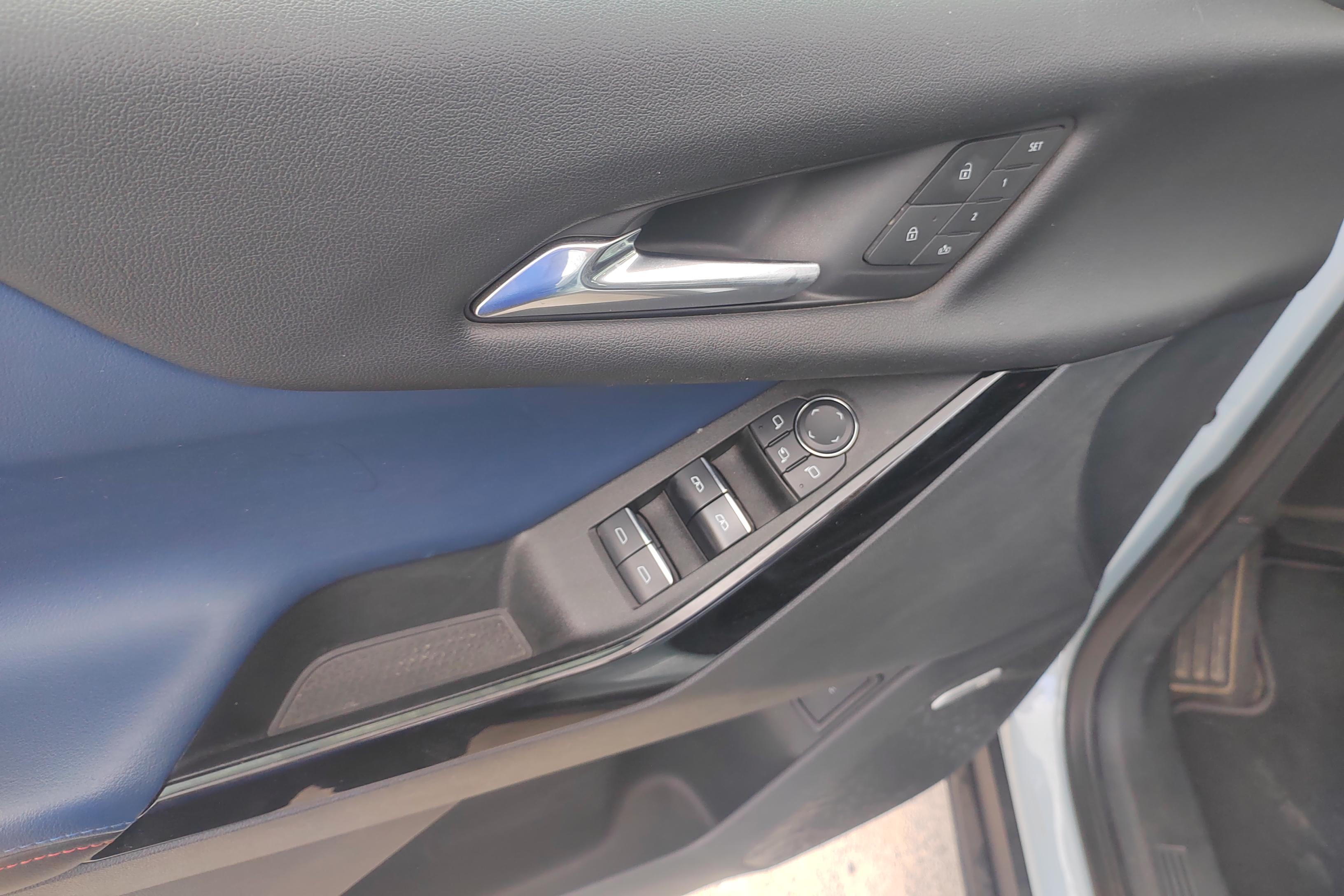 Chevrolet Equinox Plus 2024 car image #22