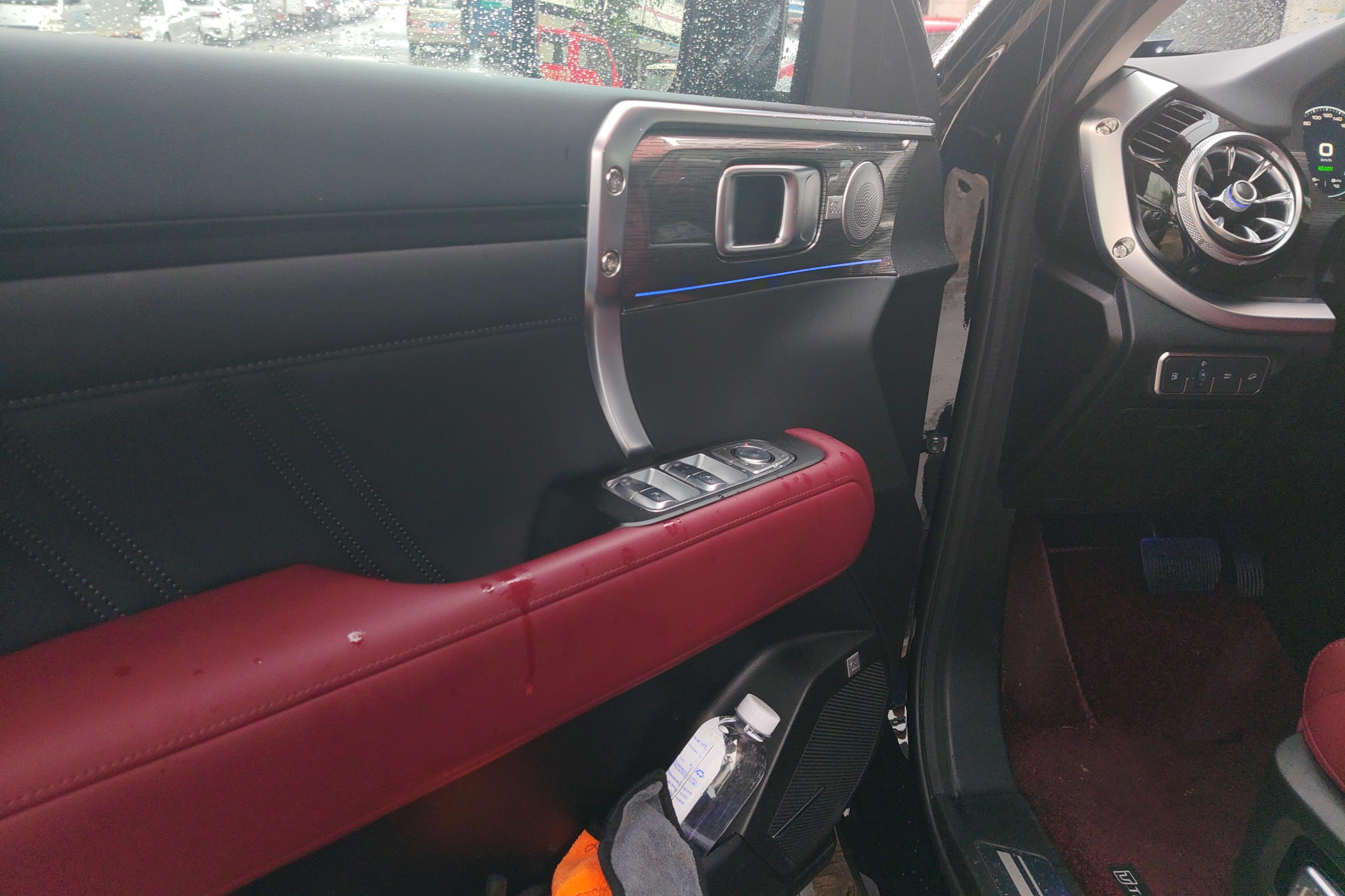 Tank 400 2024 car image #22