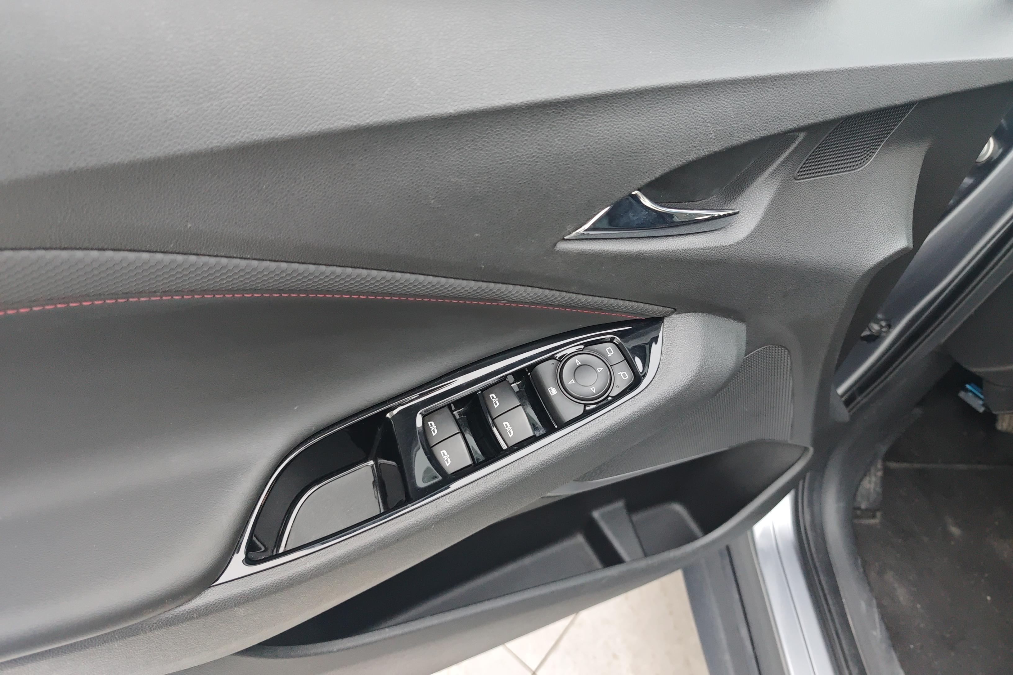 Chevrolet Orlando 2023 car image #22