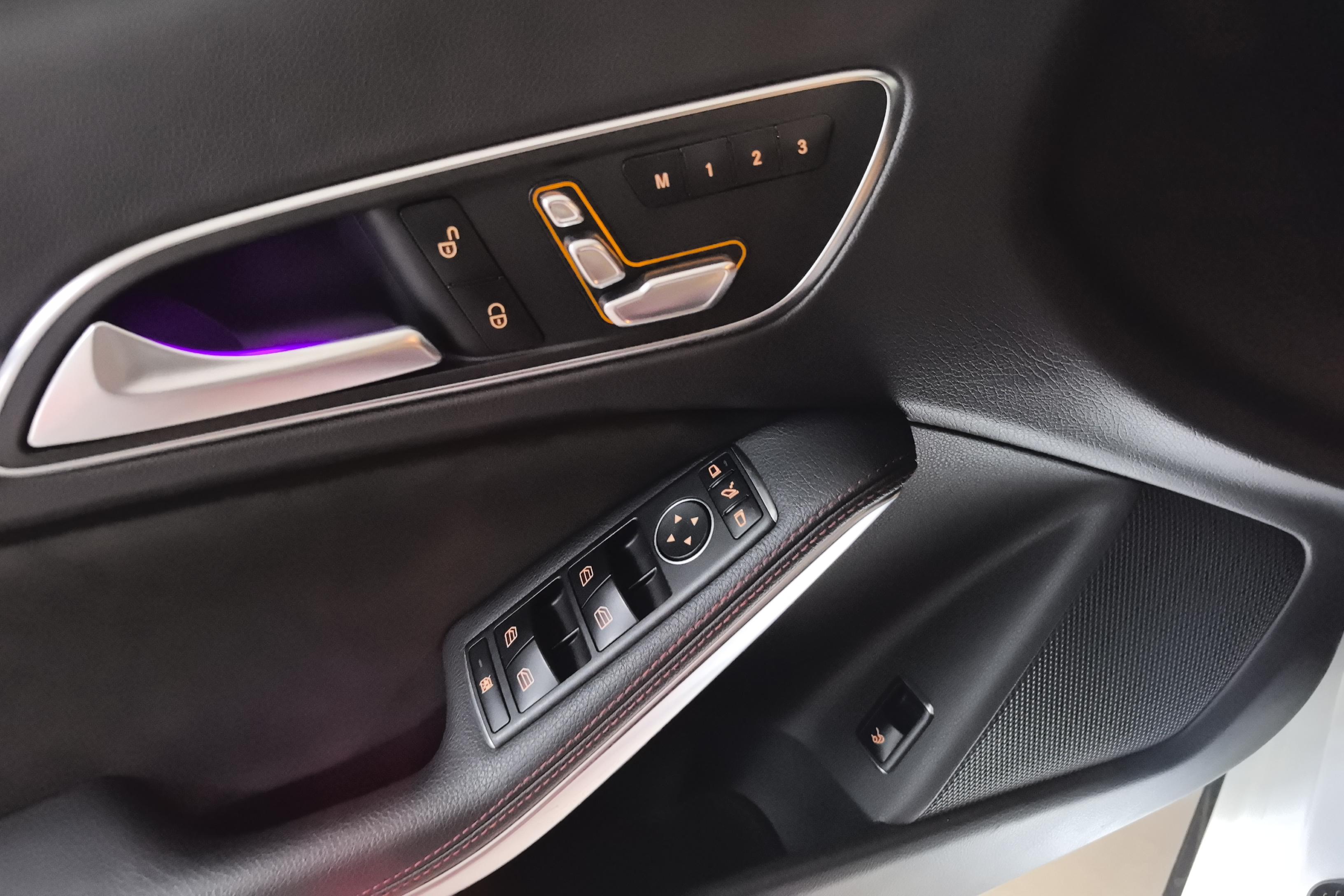 Mercedes-Benz CLA Class (Imported) 2018 #22 Mercedes-Benz CLA Class (Imported) 2018 car image #22