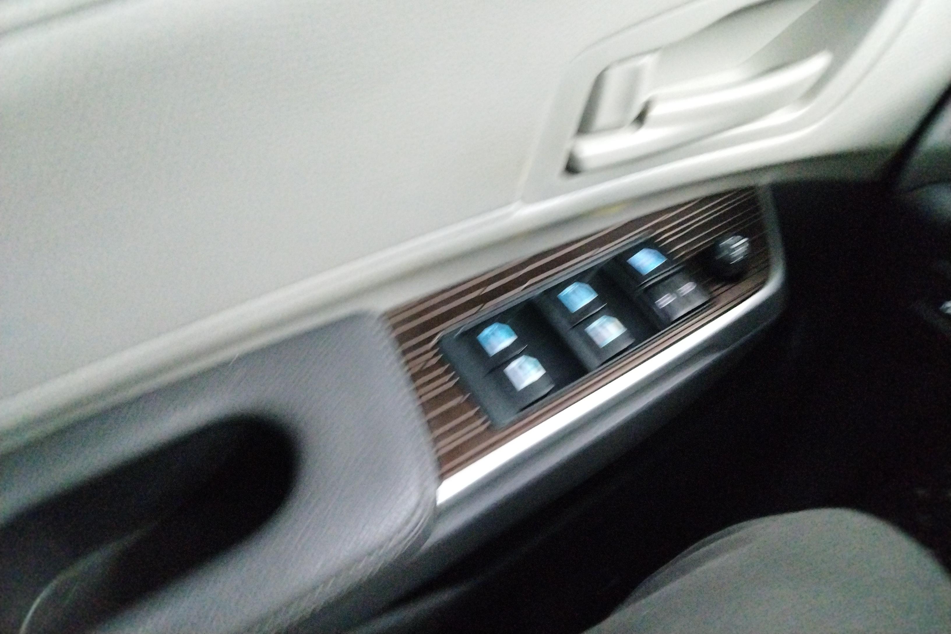 Toyota Granvia 2023 #22 Toyota Granvia 2023 car image #22