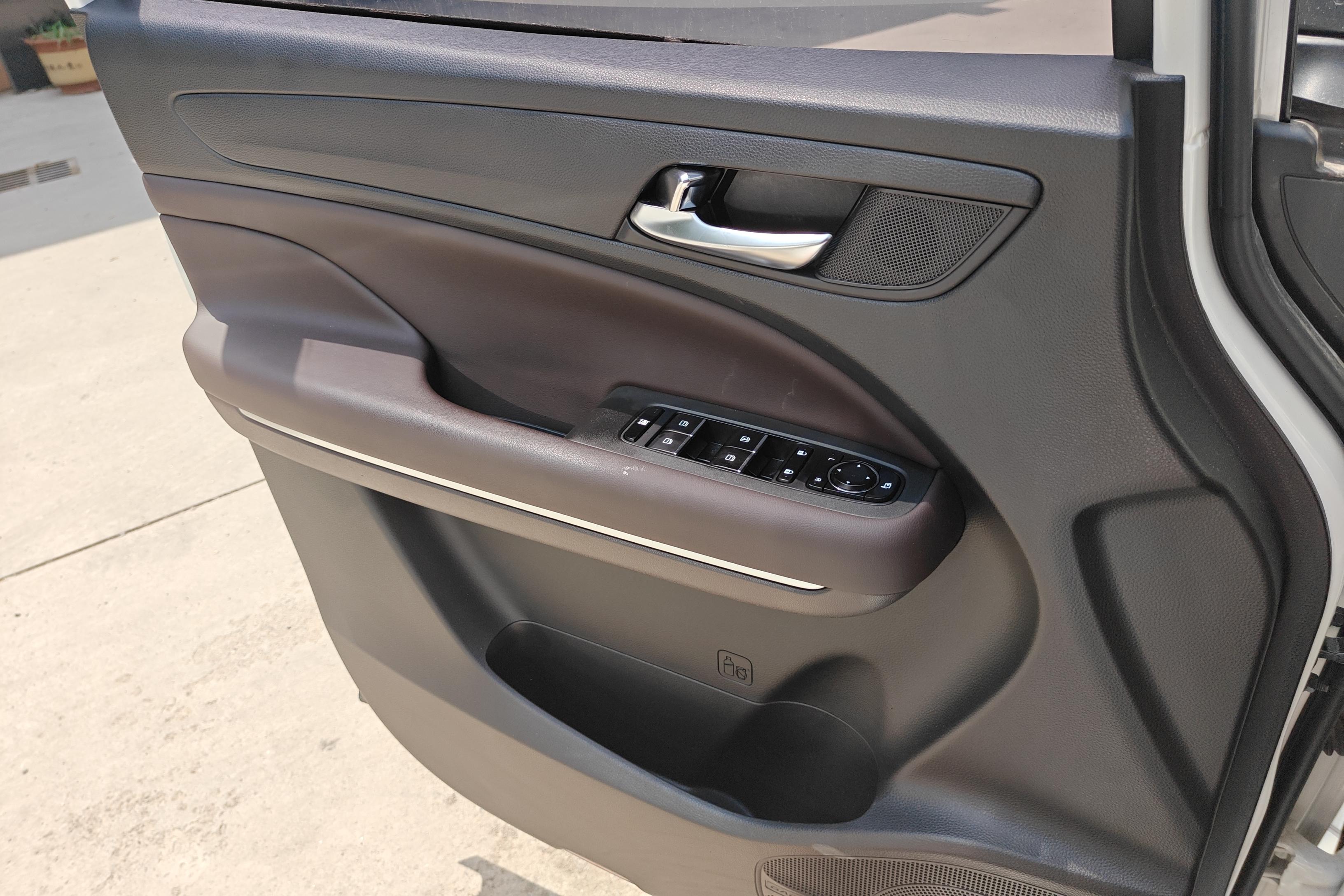 GAC Trumpchi M6 2019 #22 GAC Trumpchi M6 2019 car image #22