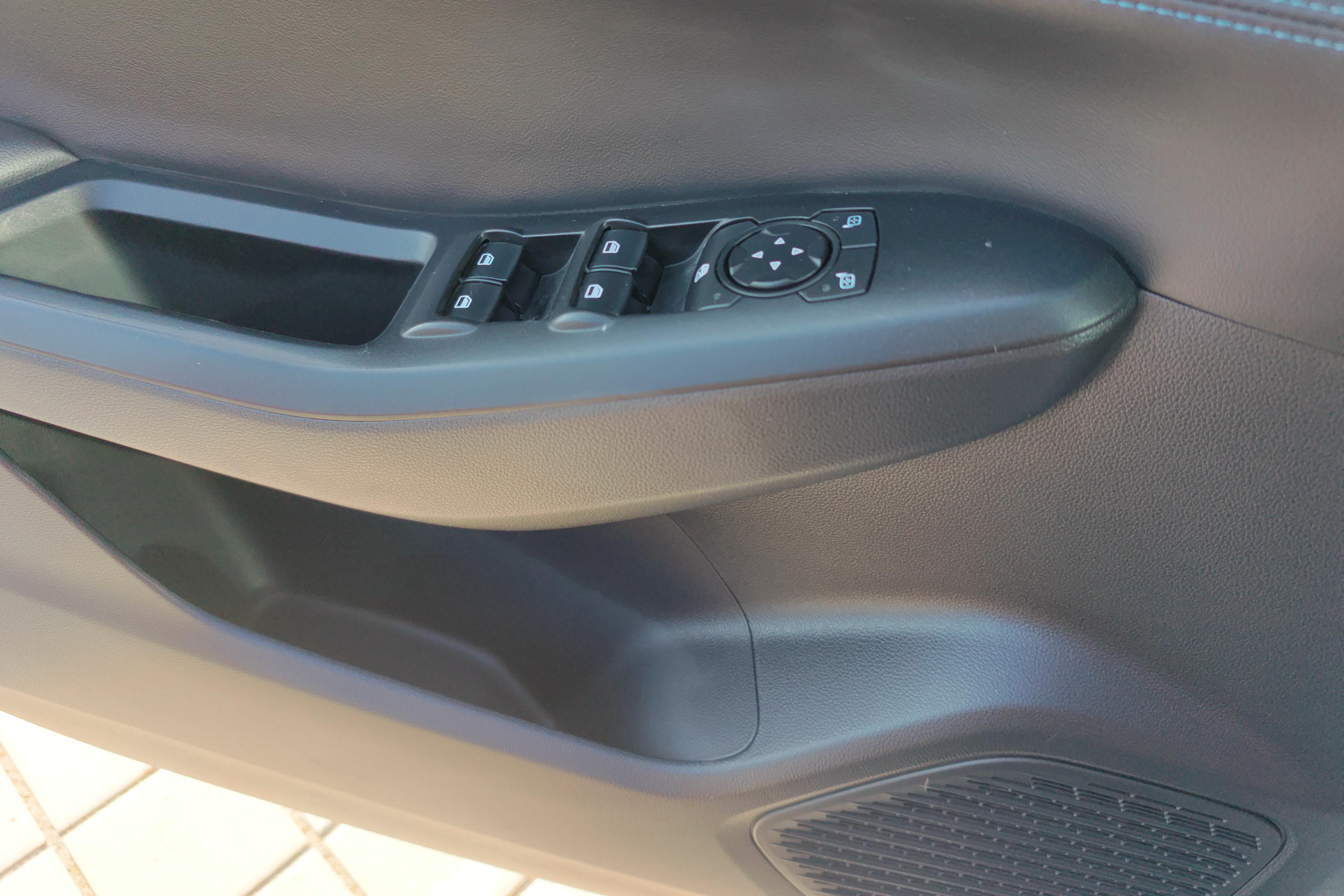 Ford Escort 2021 car image #22