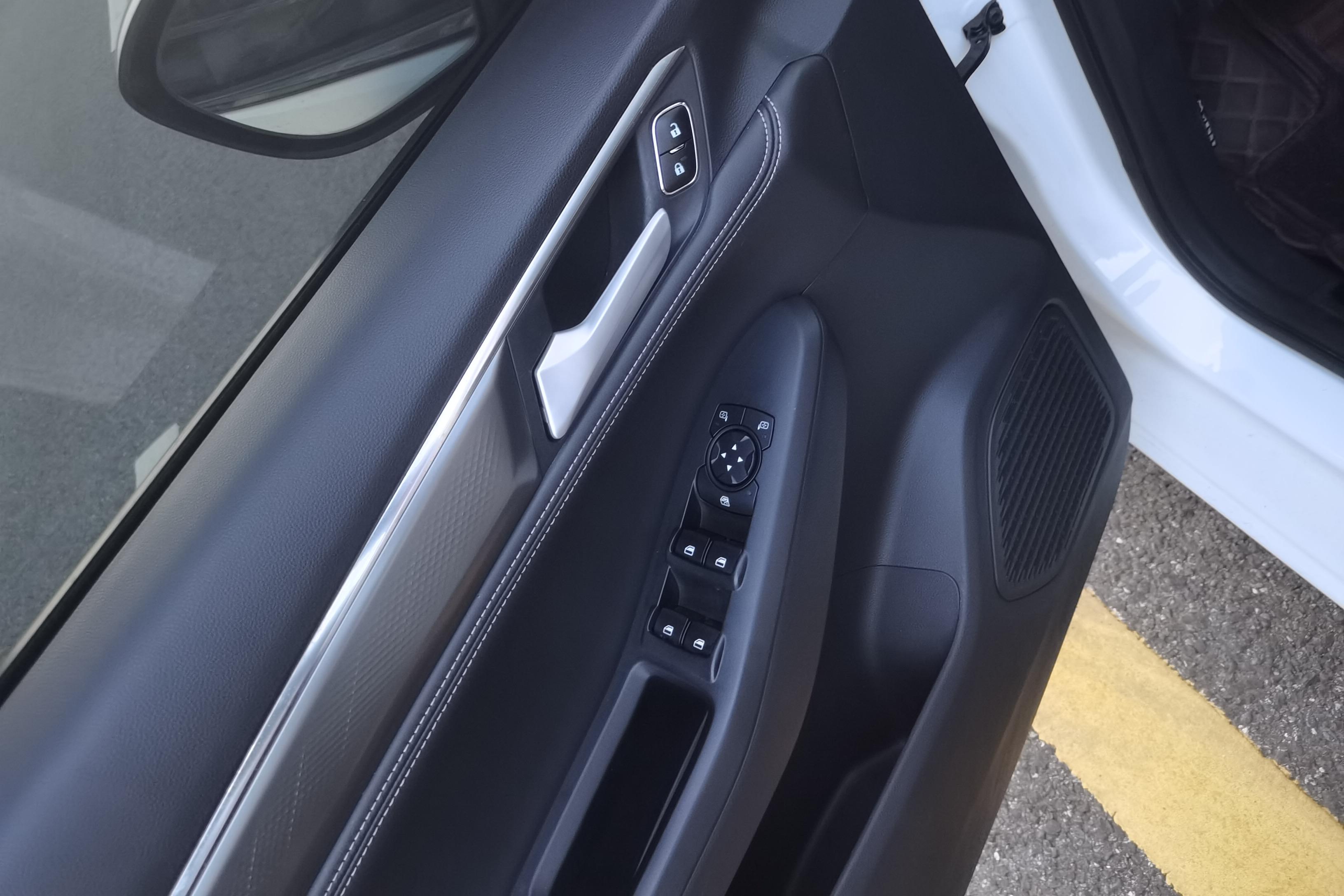 Ford Escort 2022 immagine di auto #22