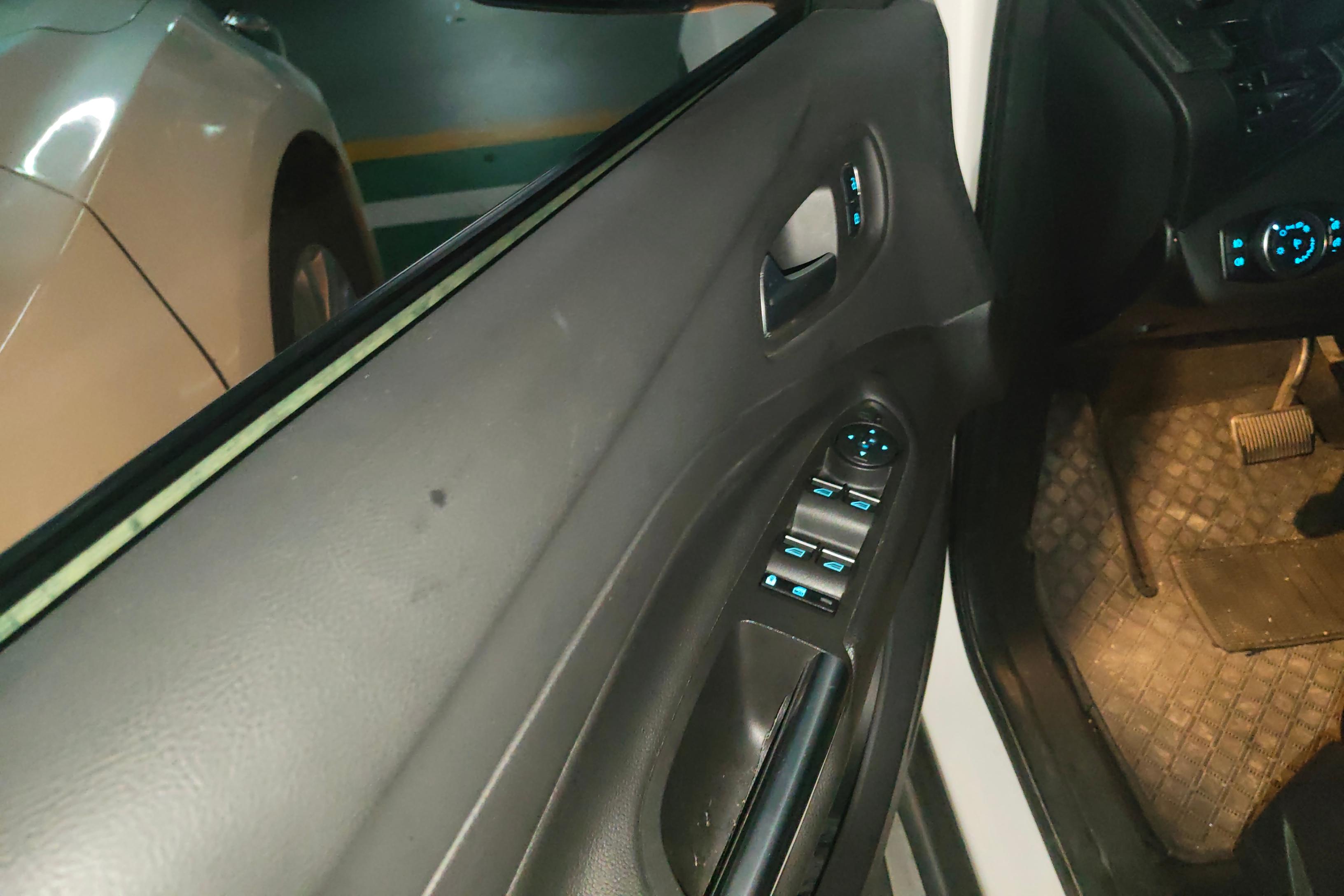 Ford Kuga 2017 car image #22