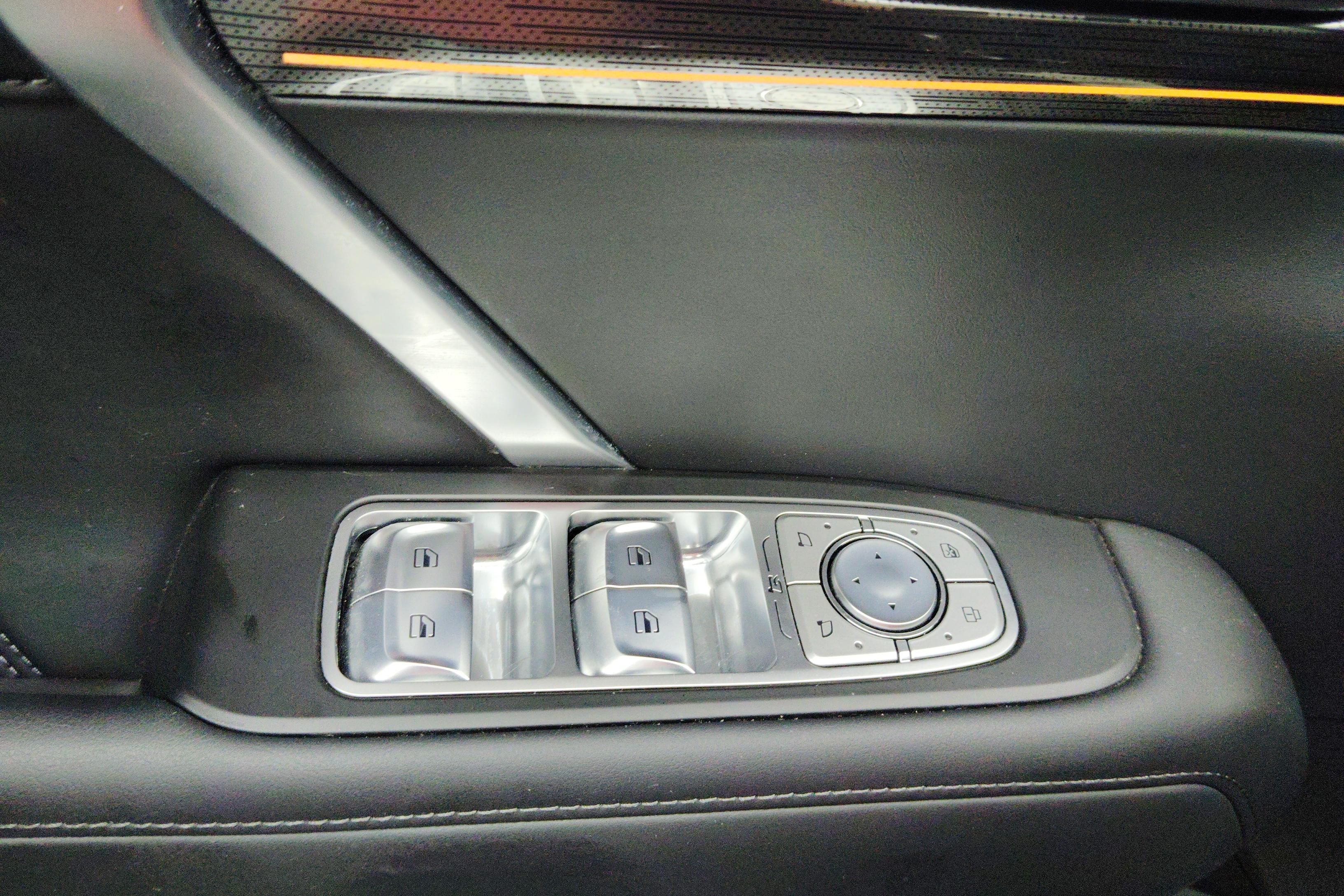 Tank 400 2023 car image #22