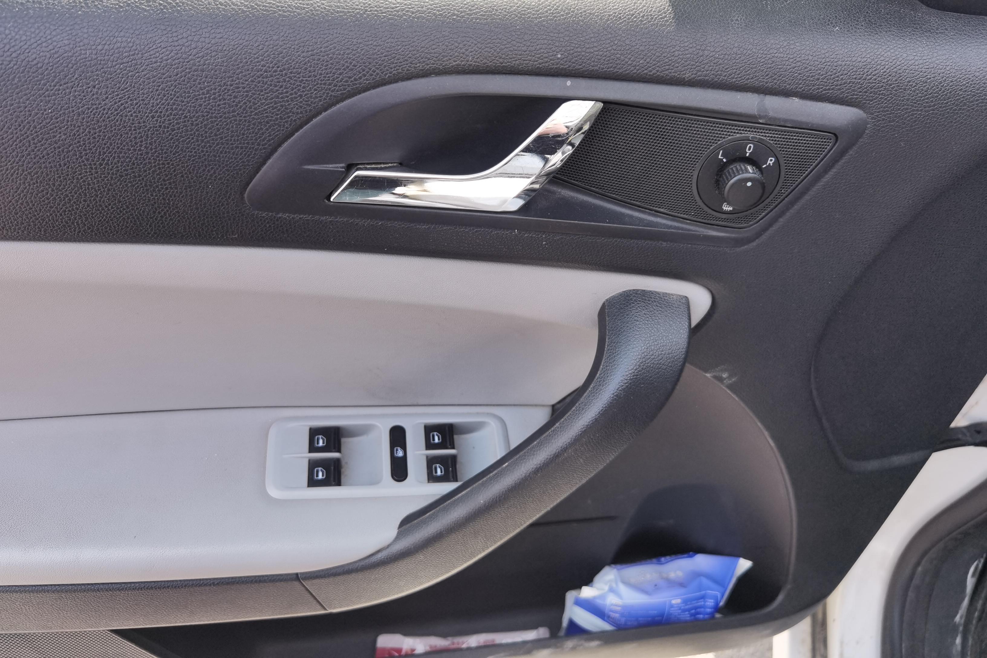 Skoda Yeti 2018 car image #22