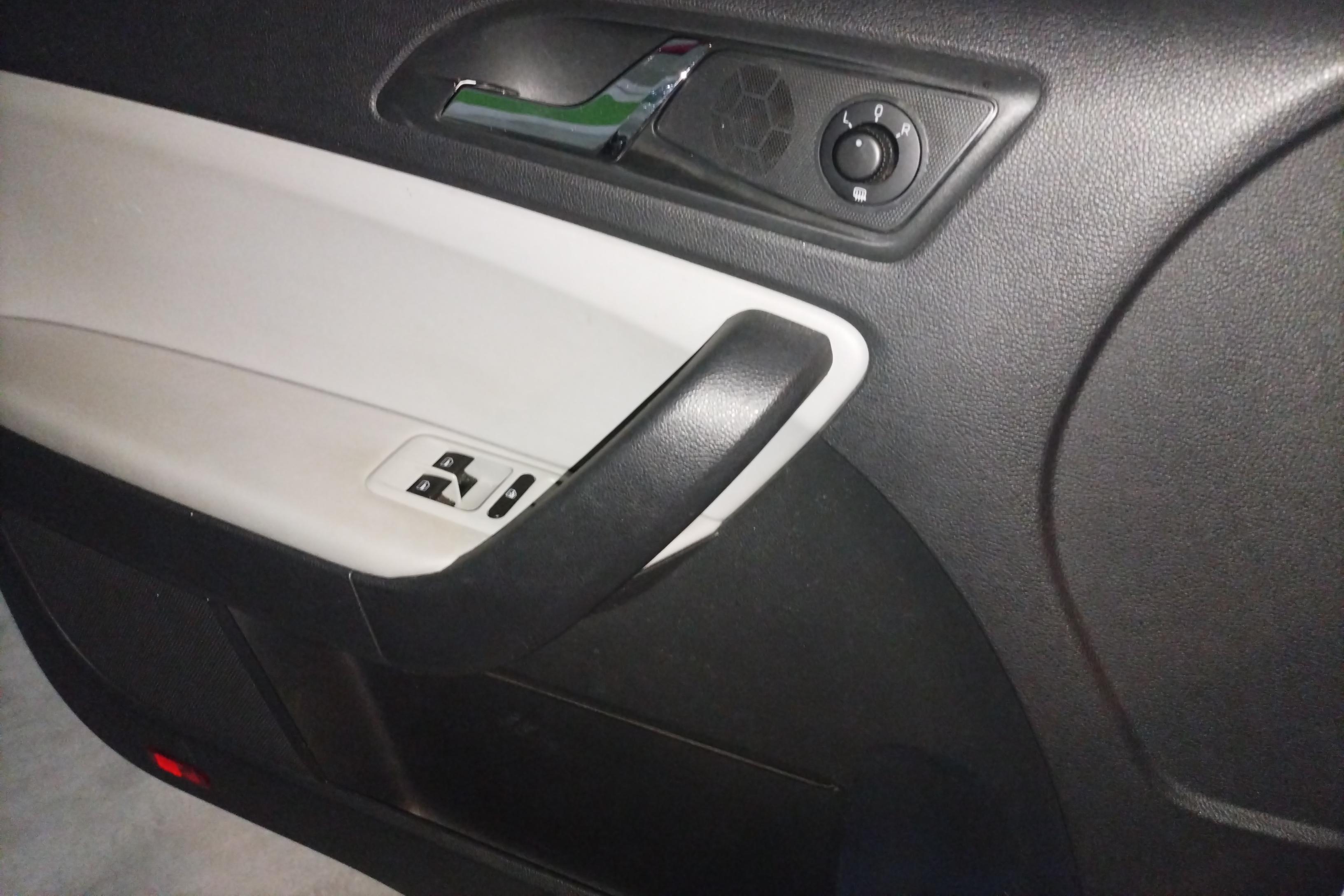 Skoda Yeti 2016 immagine di auto #22