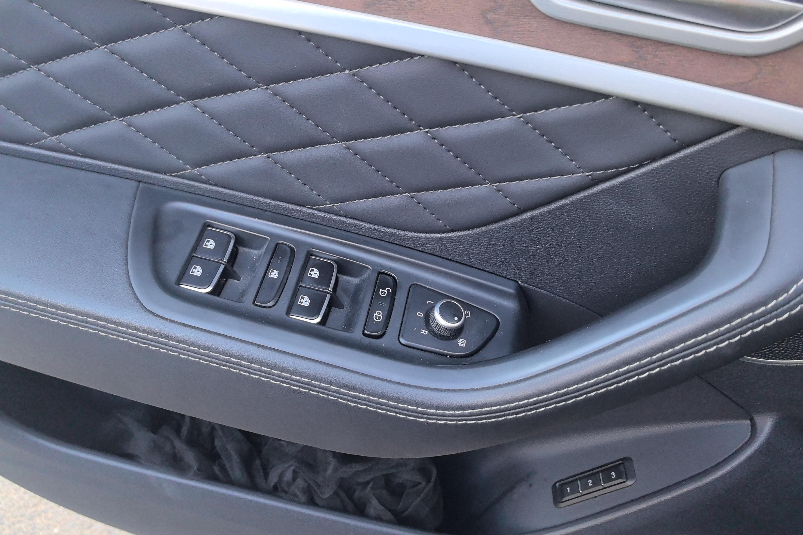 HongQi HS7 2021 car image #22