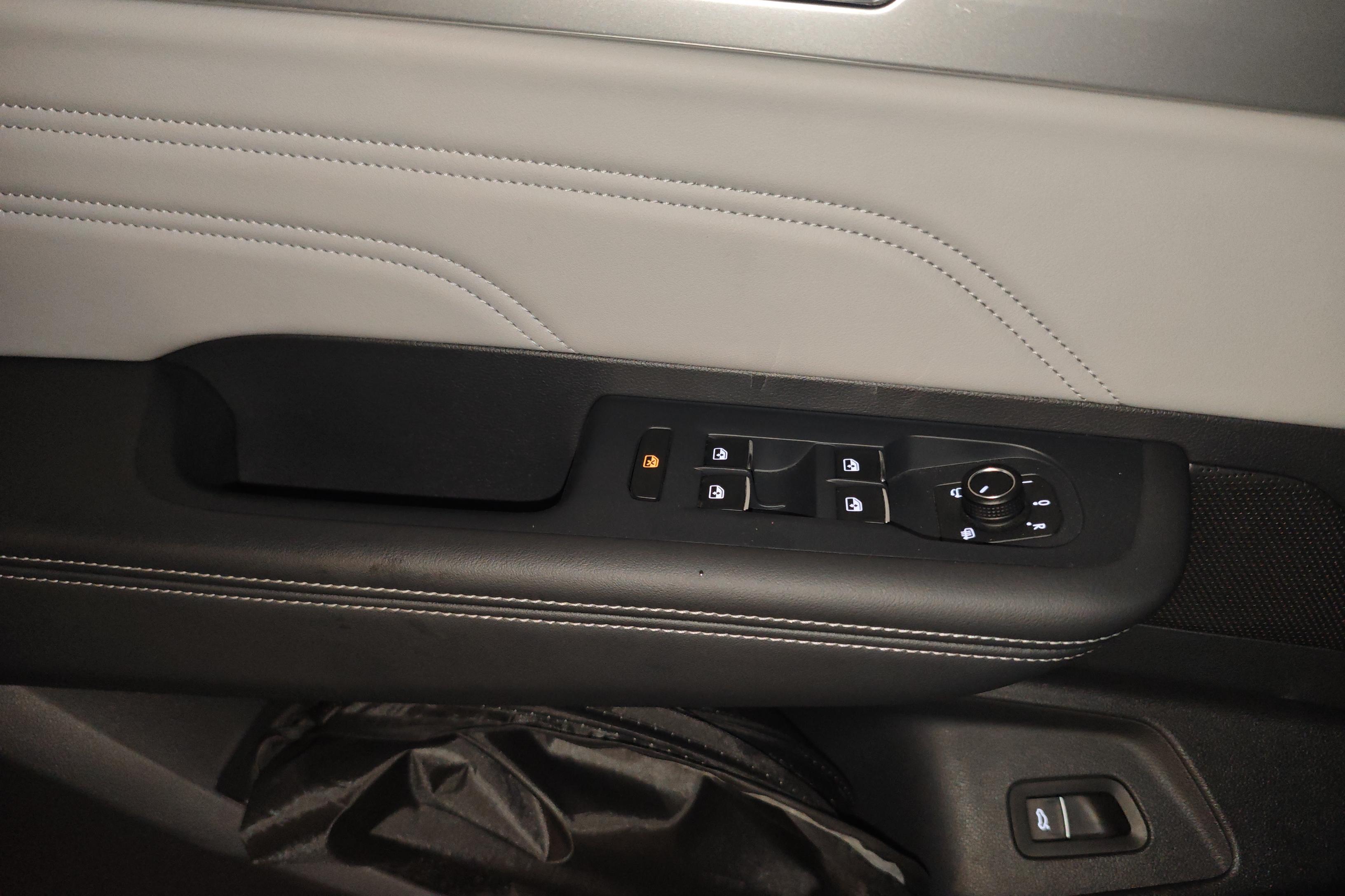 Volkswagen Tavendor 2023 car image #22