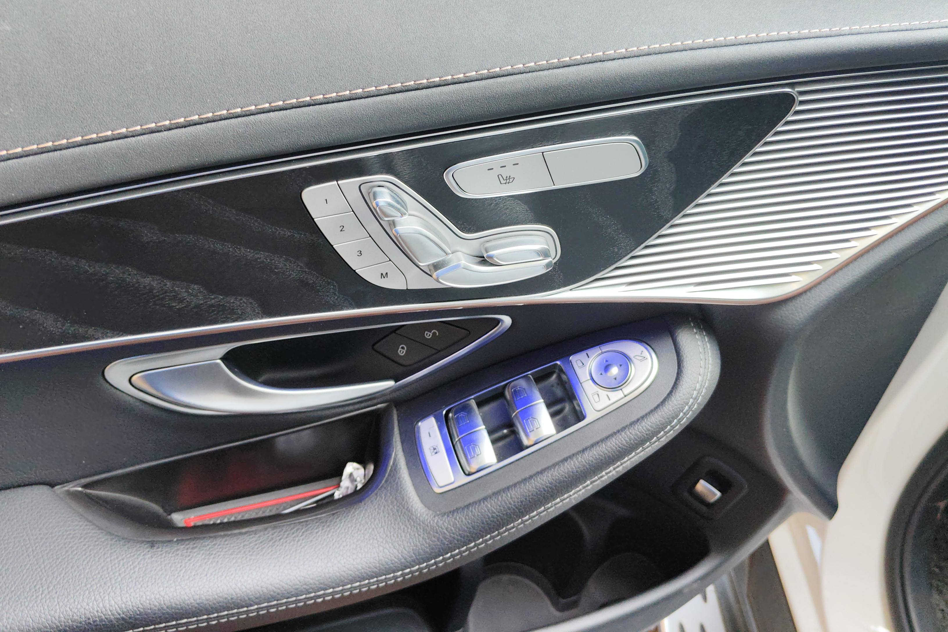 Mercedes-Benz EQC Class 2020 car image #22