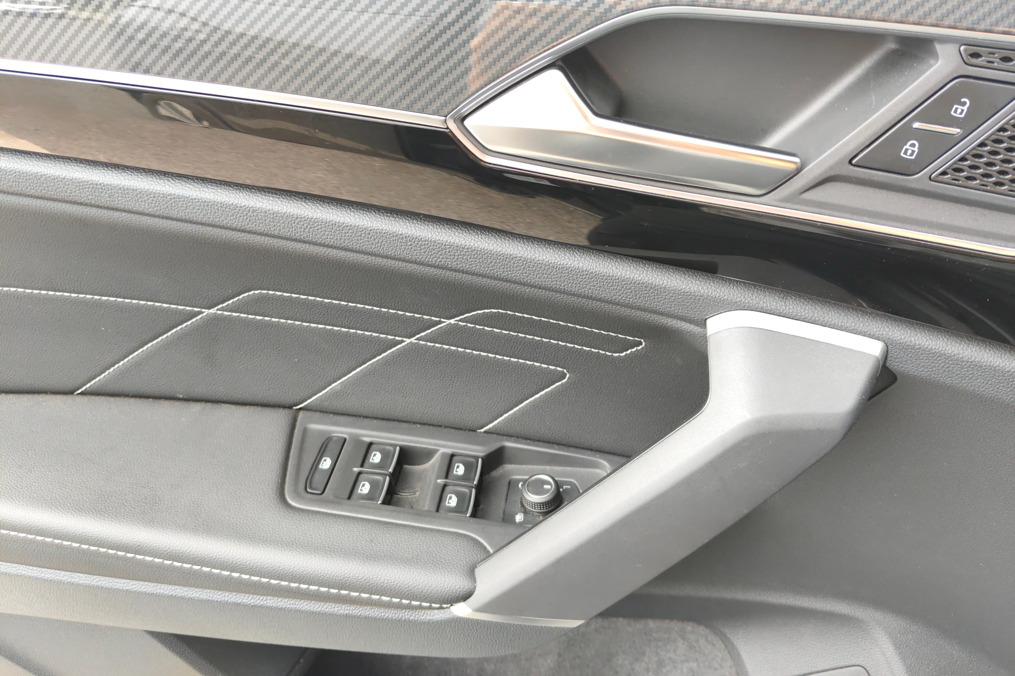 Volkswagen Tayron X 2022 car image #22