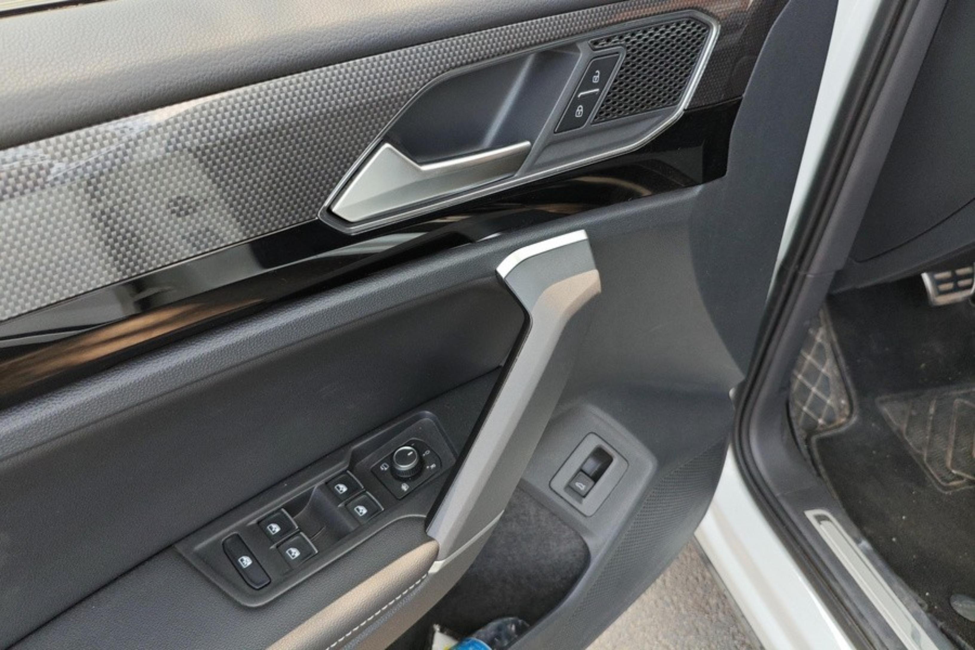 Volkswagen Tayron X 2021 car image #22