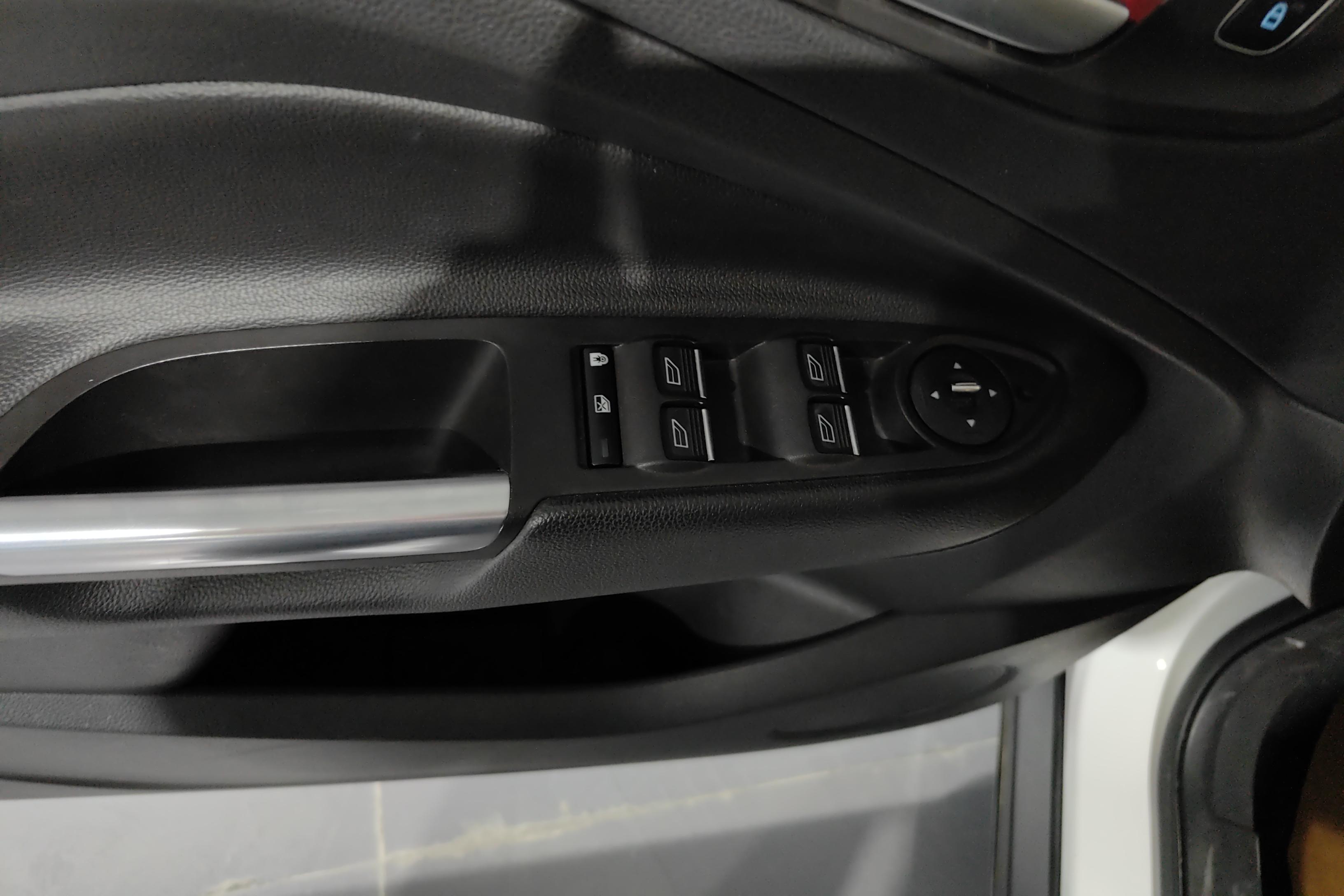 Ford Kuga 2017 #22 Ford Kuga 2017 изображение автомобиля #22