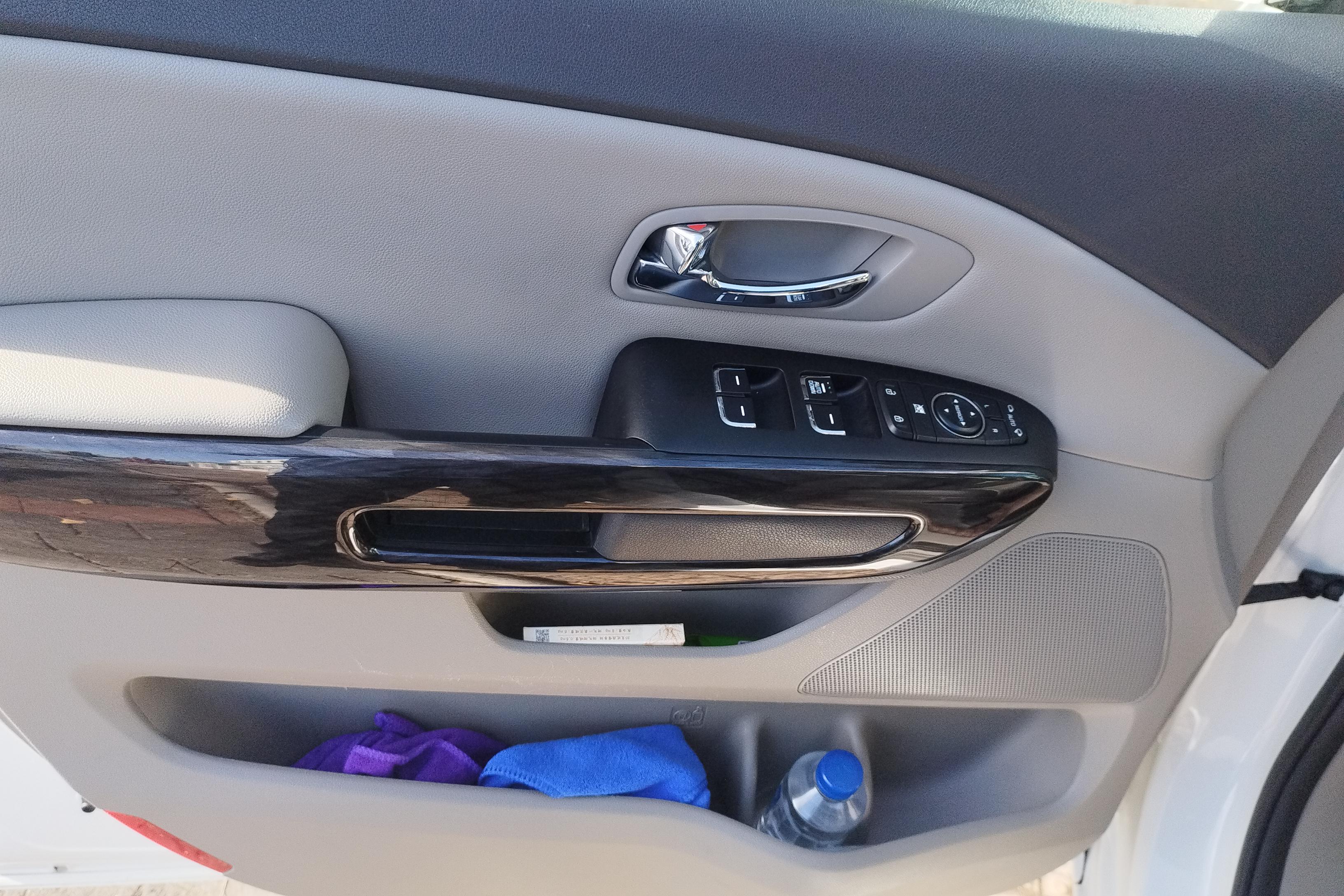 Kia Carnival 2017 изображение автомобиля #22