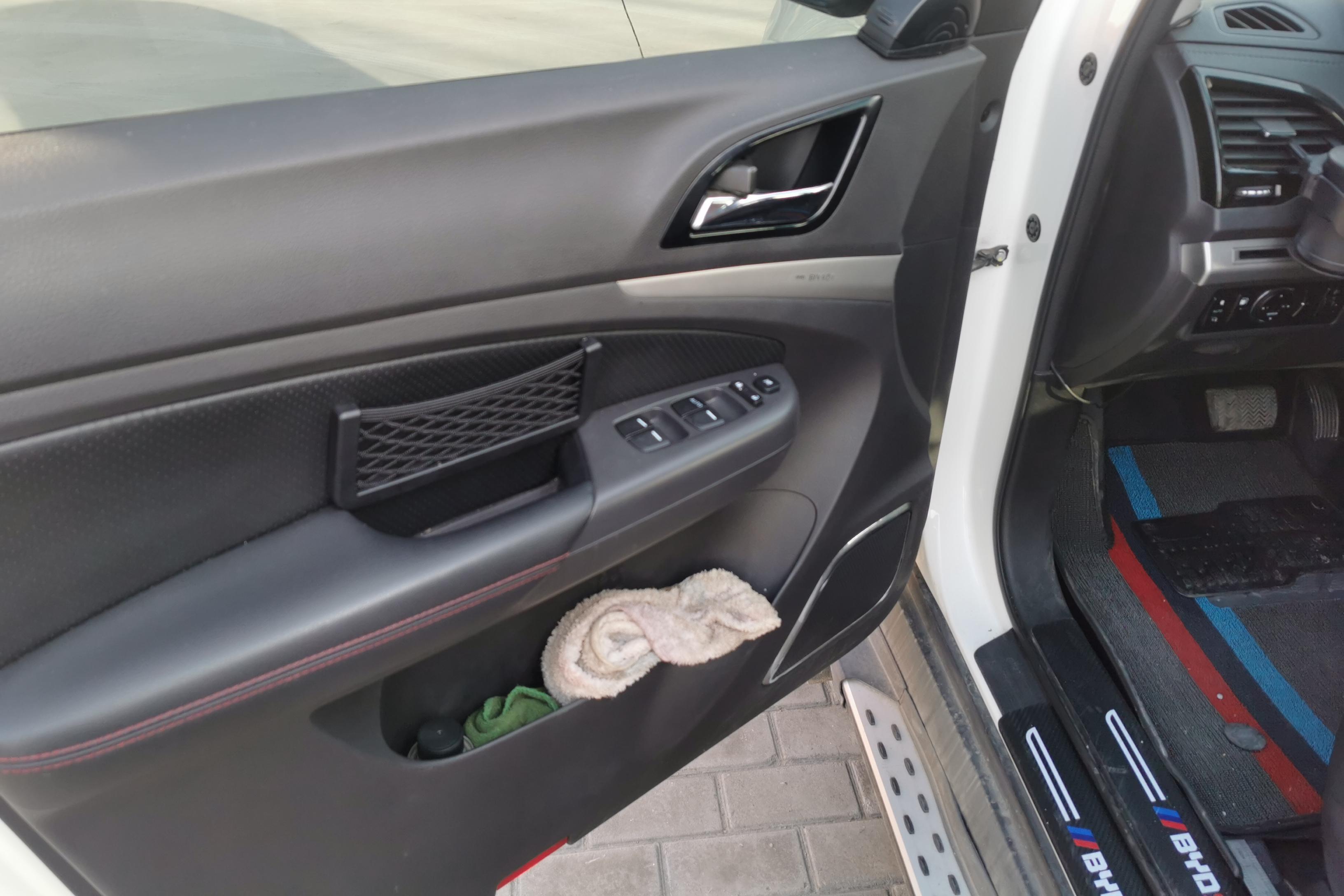 BYD Xia 2015 #22 BYD Xia 2015 car image #22