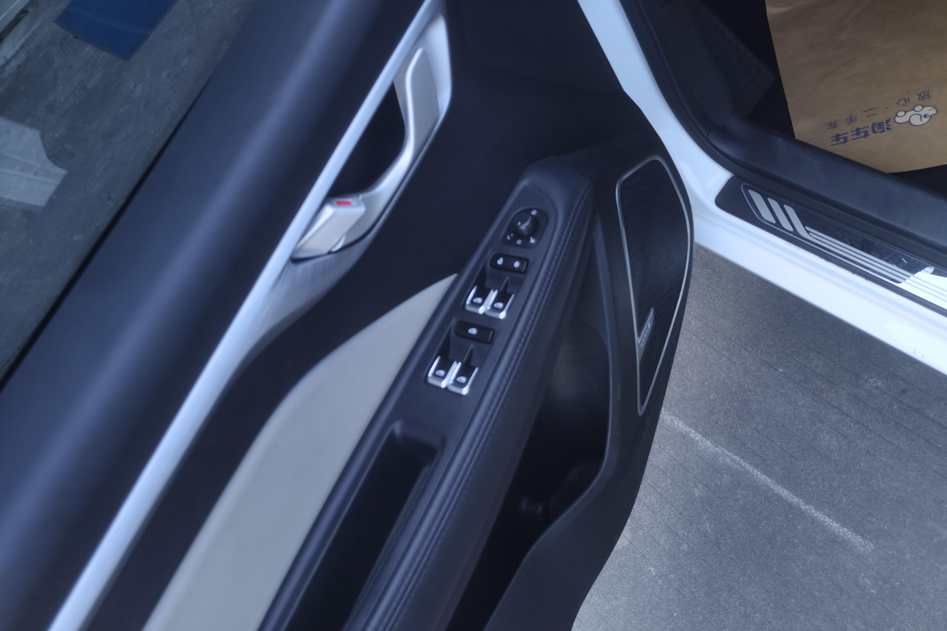 GEELY Vision 2021 car image #22