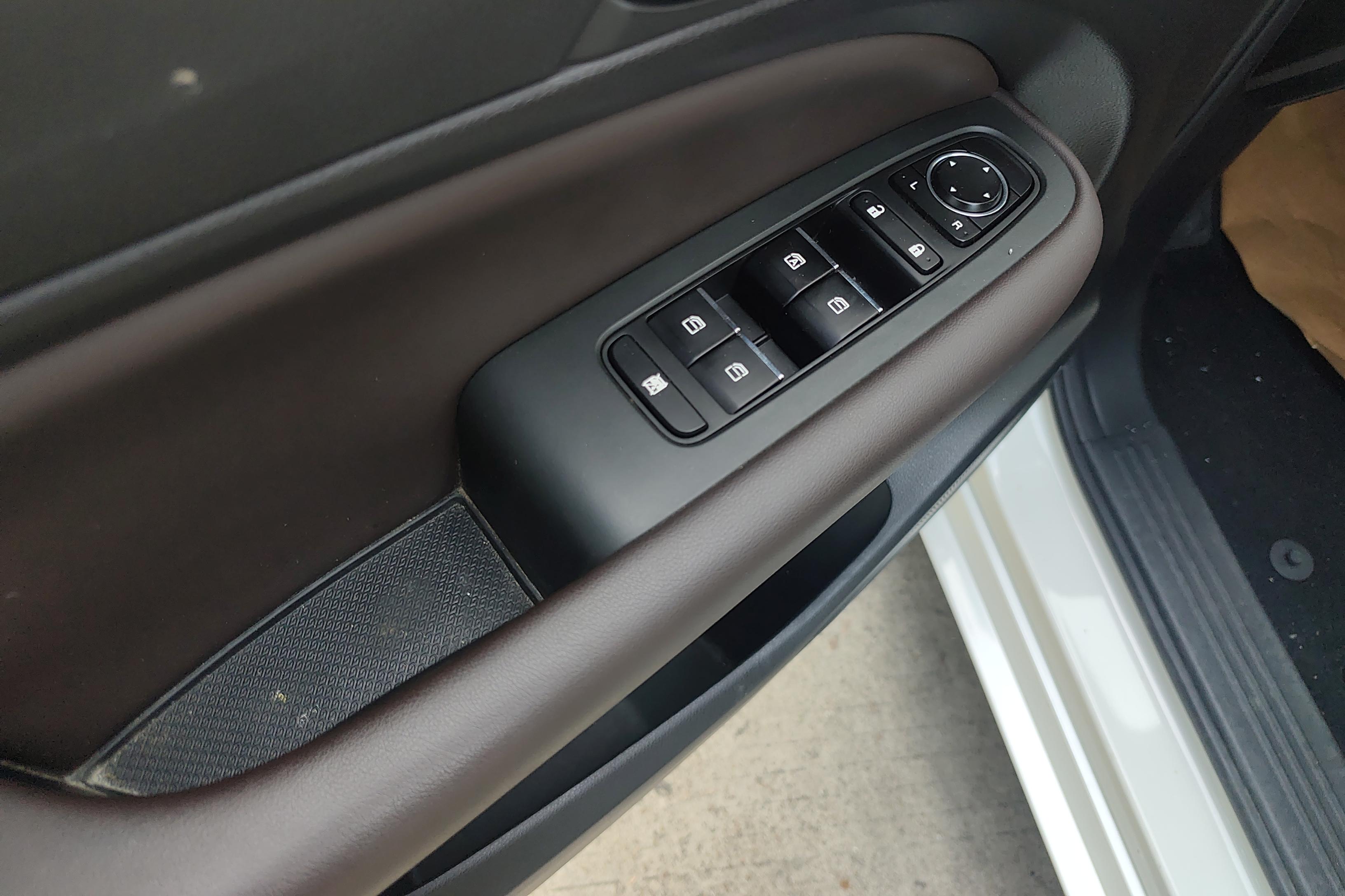 GAC Trumpchi M6 2019 car image #22