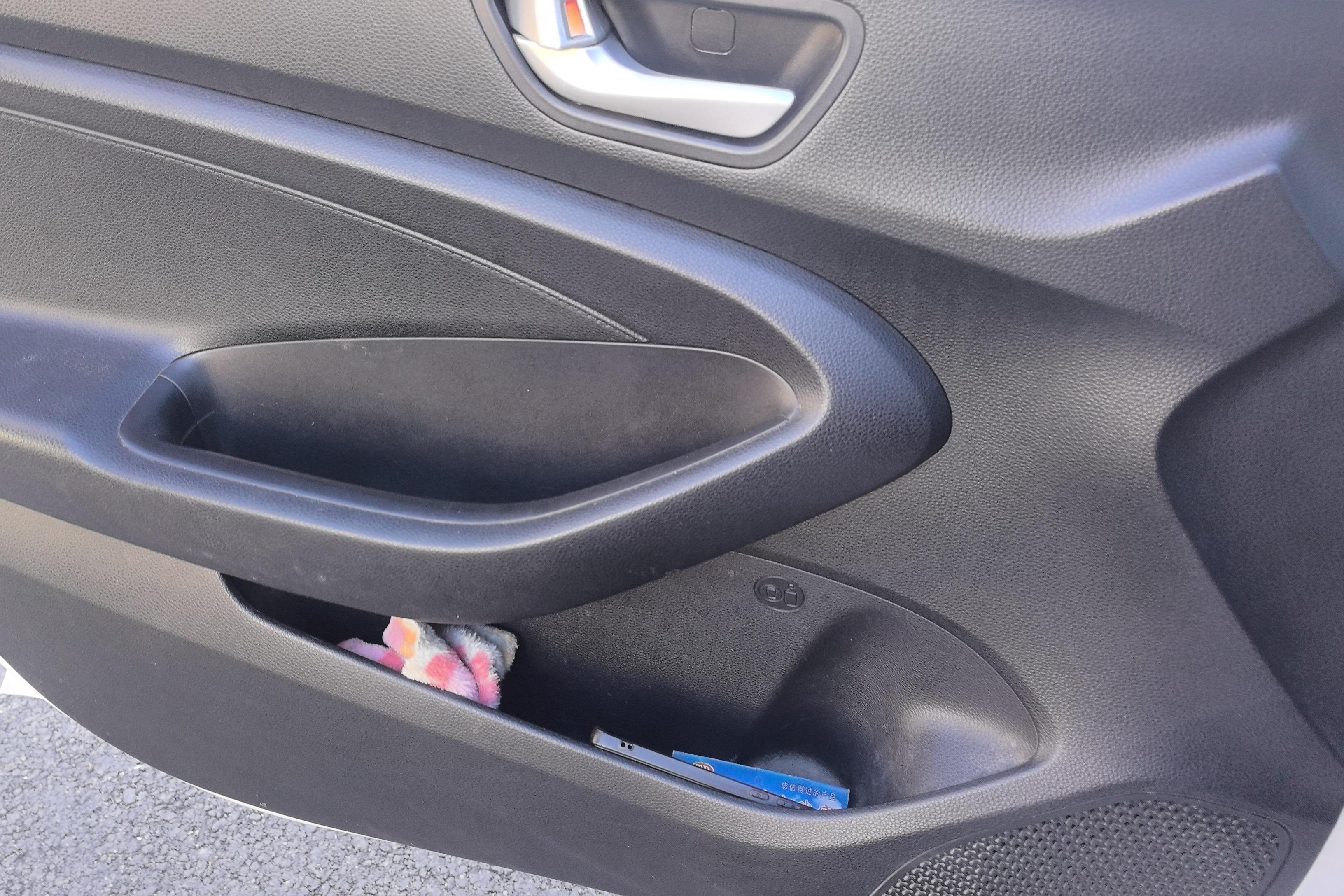 Hyundai Reina 2020 #22 Hyundai Reina 2020 car image #22