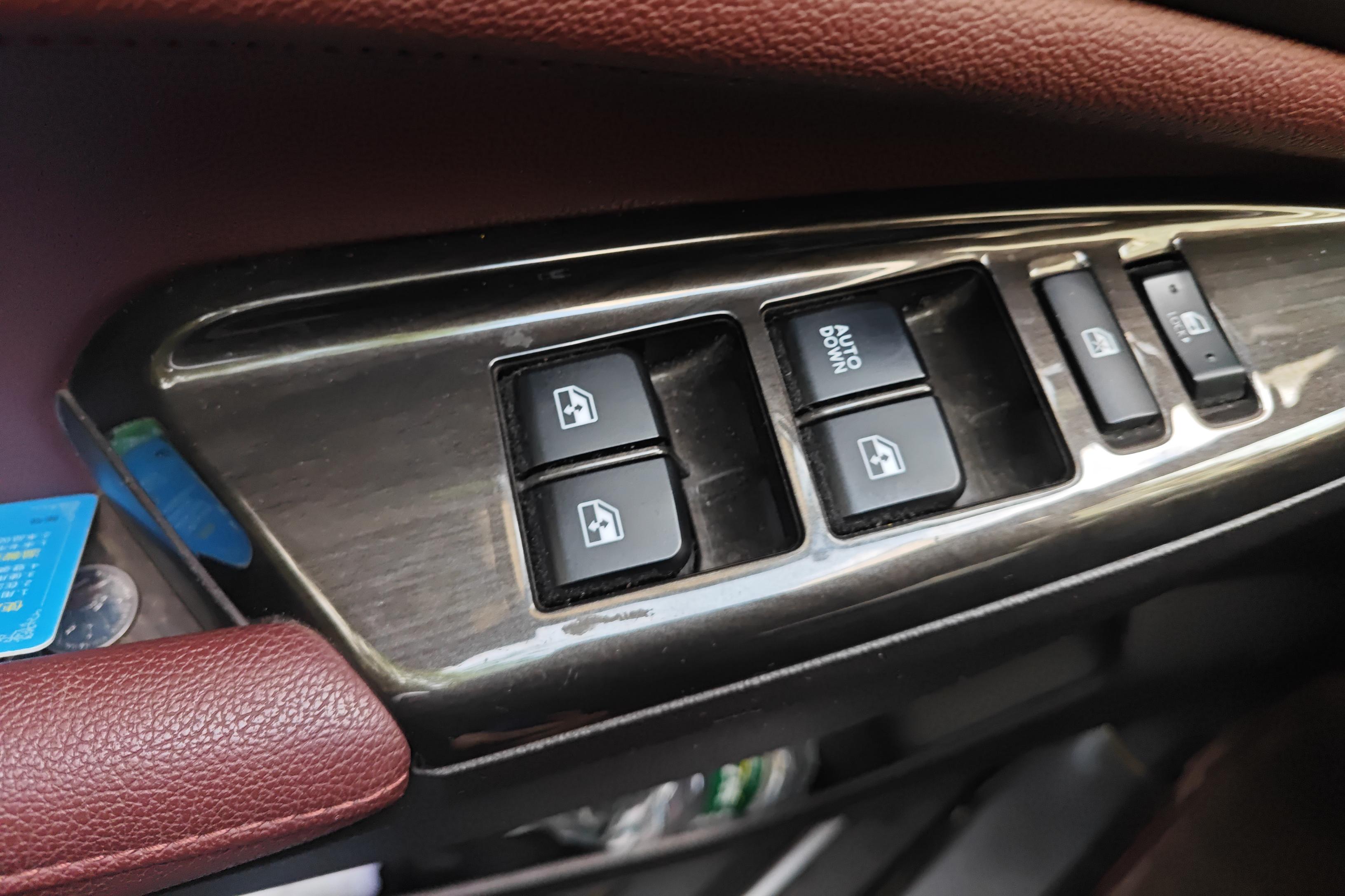 Changan Linmax 2017 car image #22