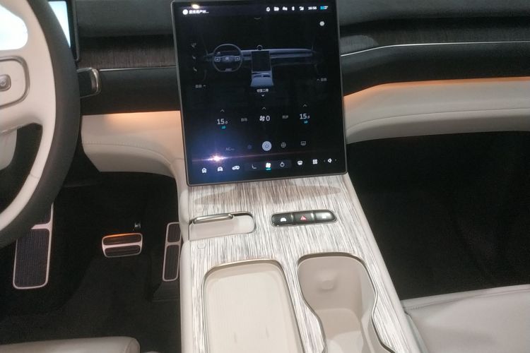 蔚来 蔚来ES7 2024 汽车图片 #22