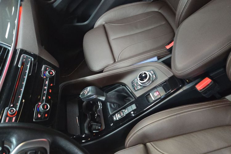 BMW X1 M35Li 2017 car image #22