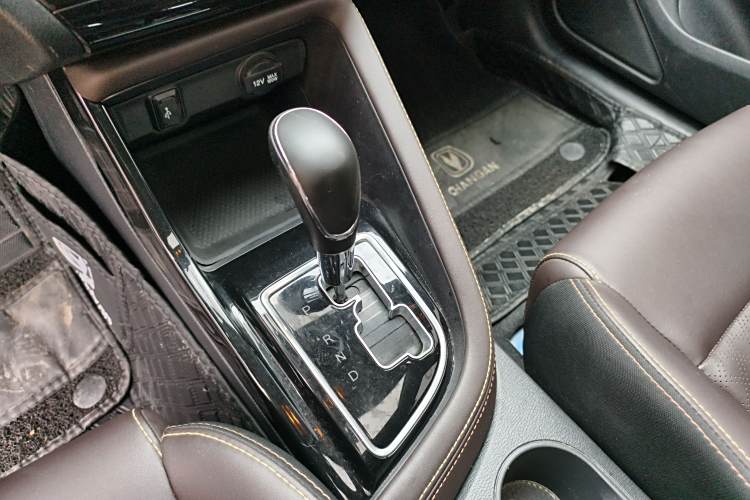 Changan Eado DT 2018 car image #22