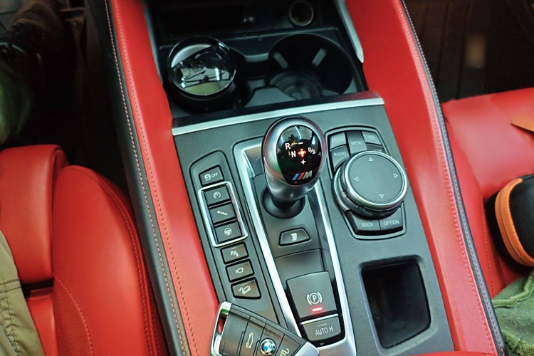 BMW X5 M 2016 car image #22