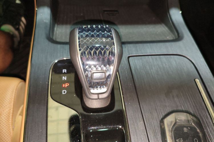 GAC Trumpchi ES9 2023 #22 GAC Trumpchi ES9 2023 car image #22