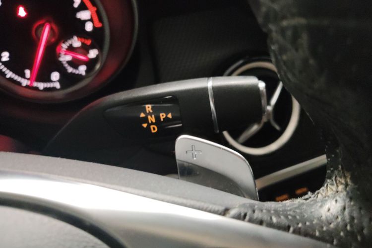 Mercedes-Benz GLA Class (Imported) 2019 car image #22