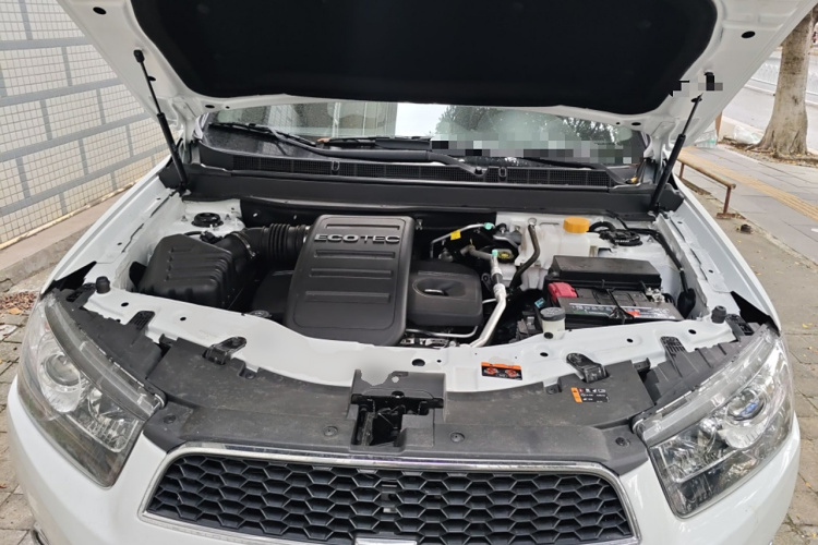 Chevrolet Captiva (Imported) 2015 car image #22