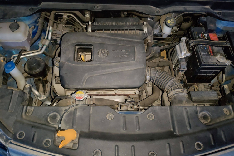 Changan CS15 EV 2016 #22 Changan CS15 EV 2016 immagine di auto #22