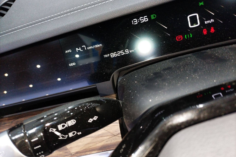 哪吒汽车 哪吒S 2023 汽车图片 #22