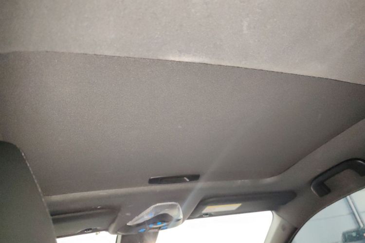 Toyota C-HR EV 2020 immagine di auto #22