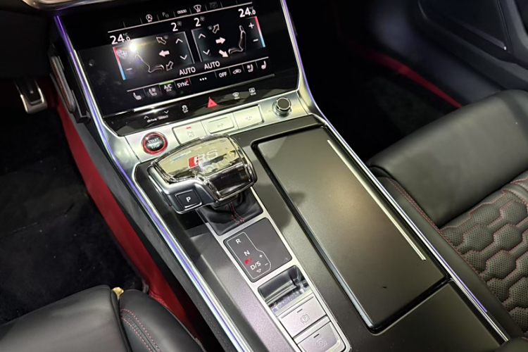 Audi RS 6 2021 #22 Audi RS 6 2021 car image #22