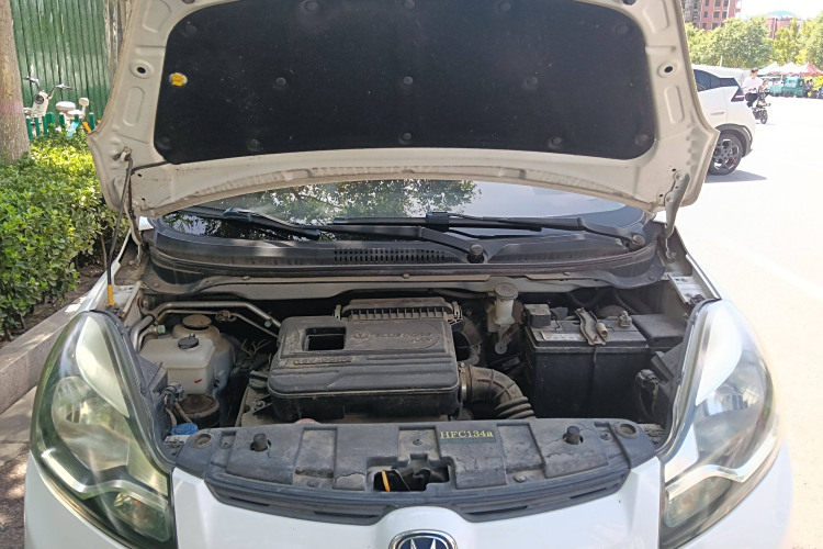 Changan BenBen 2017 صورة سيارة #22