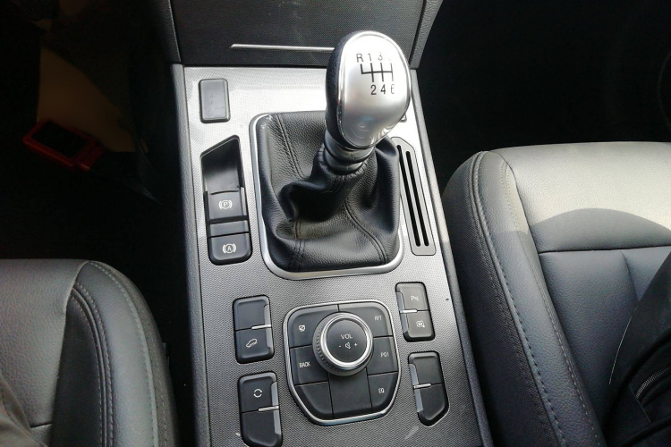 Haval H6 Coupe 2017 #22 Haval H6 Coupe 2017 car image #22