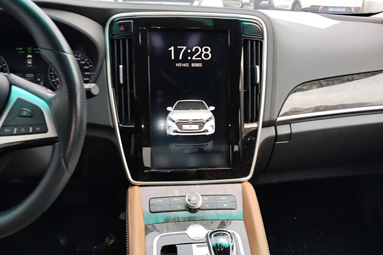 BYD Qin New Energy 2018 car image #22