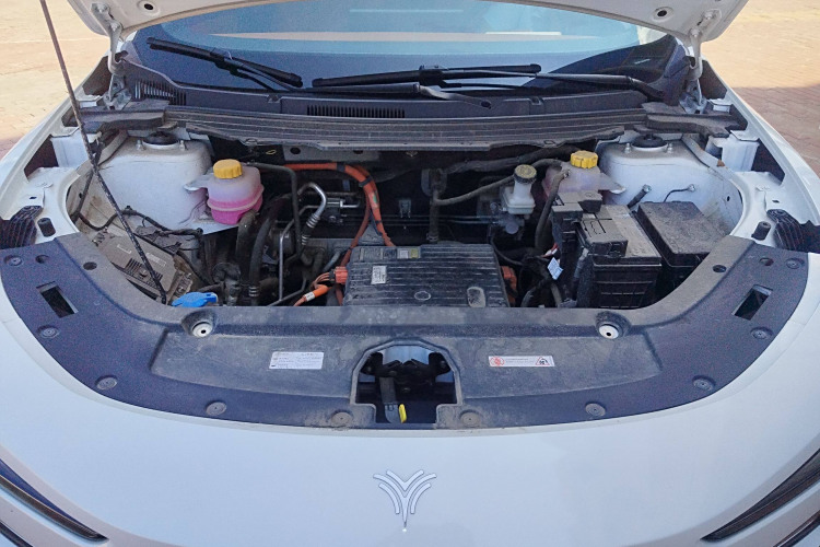 哪吒汽车 哪吒X 2024 汽车图片 #22