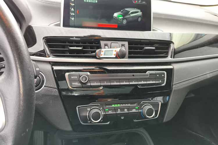 BMW X2 (Imported) 2019 #22 BMW X2 (Imported) 2019 car image #22