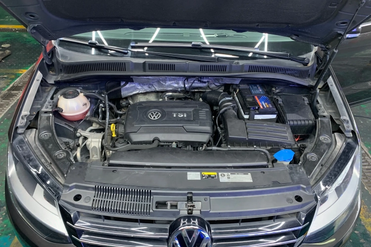 Volkswagen Sharan 2018 immagine di auto #22