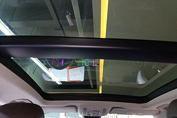 Mercedes-Benz GLE Class New Energy 2022 car image #22