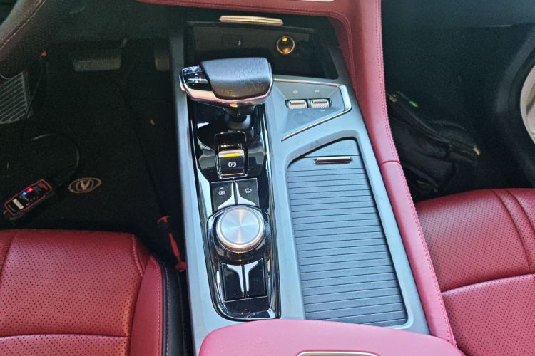 Changan CS75 PRO 2023 immagine di auto #22