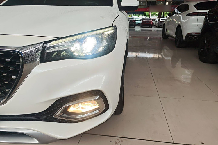 MG HS 2019 car image #22