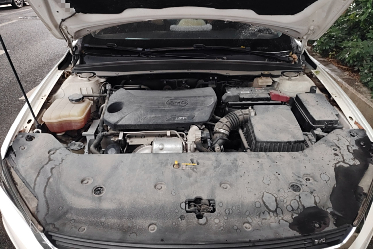 BYD Qin Pro 2018 #22 BYD Qin Pro 2018 car image #22